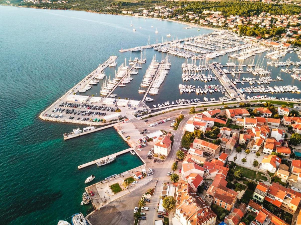 Beach Apartment - 50M From The Beach With Free Parking Biograd Na Moru Esterno foto